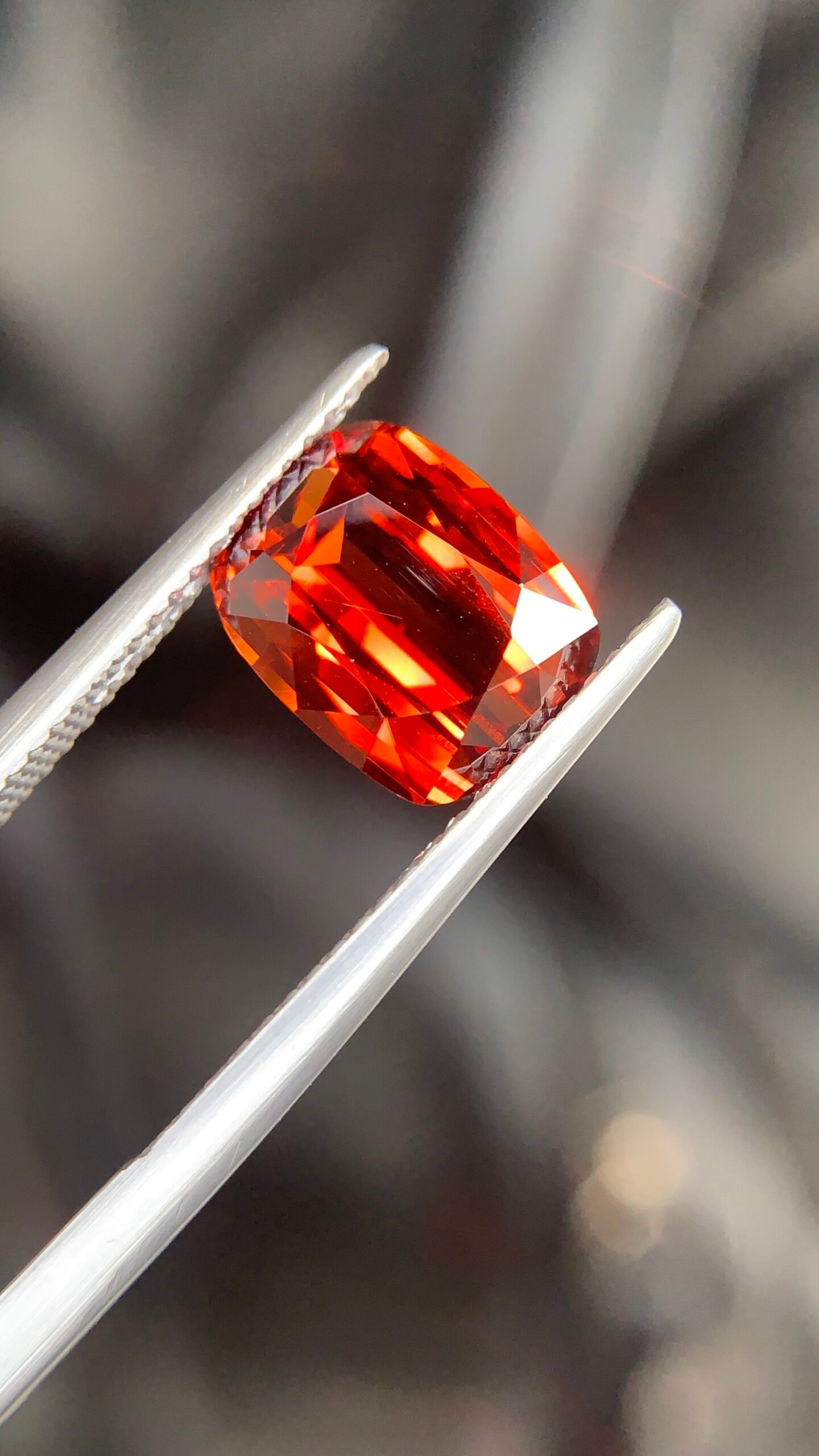 SPESSARTITE GARENT 4.65-CARATS