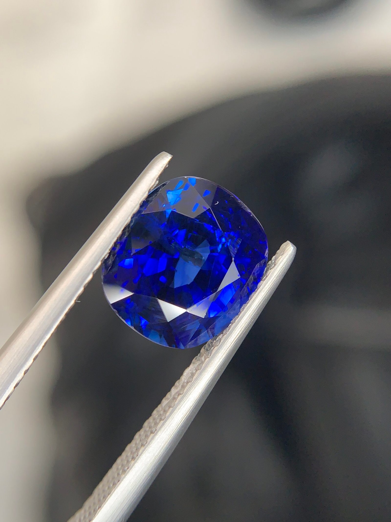 Naturla blue sapphire – 4.340 ct - Gulgemstone