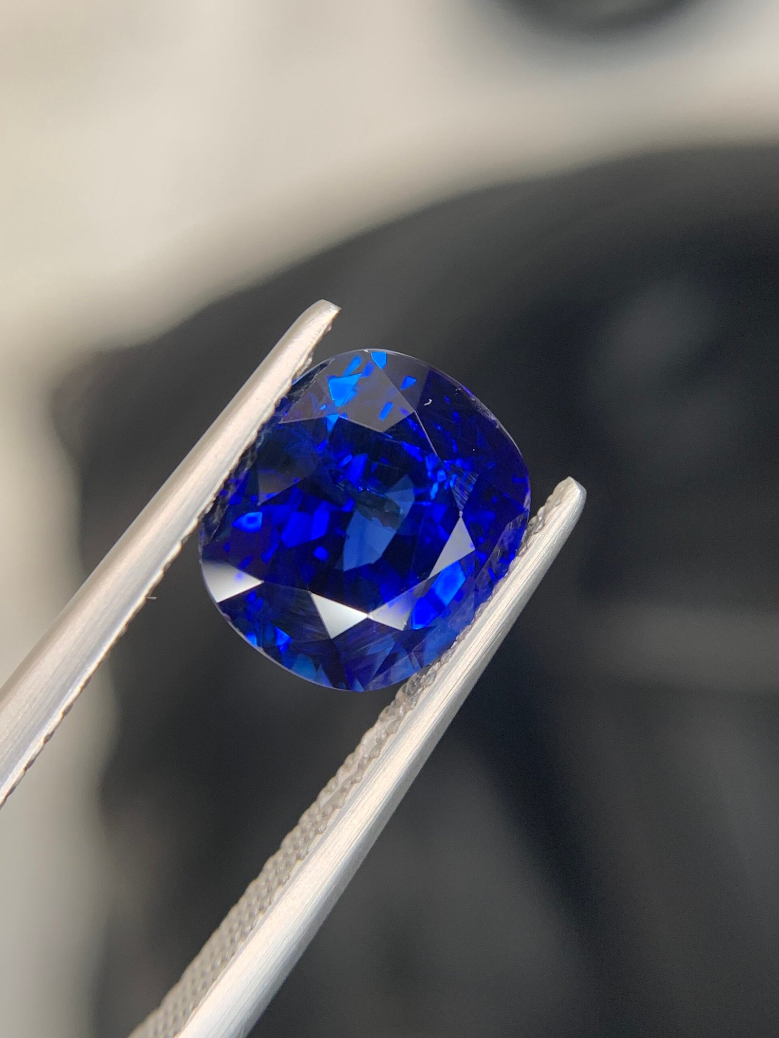 Naturla blue sapphire – 4.340 ct - Gulgemstone