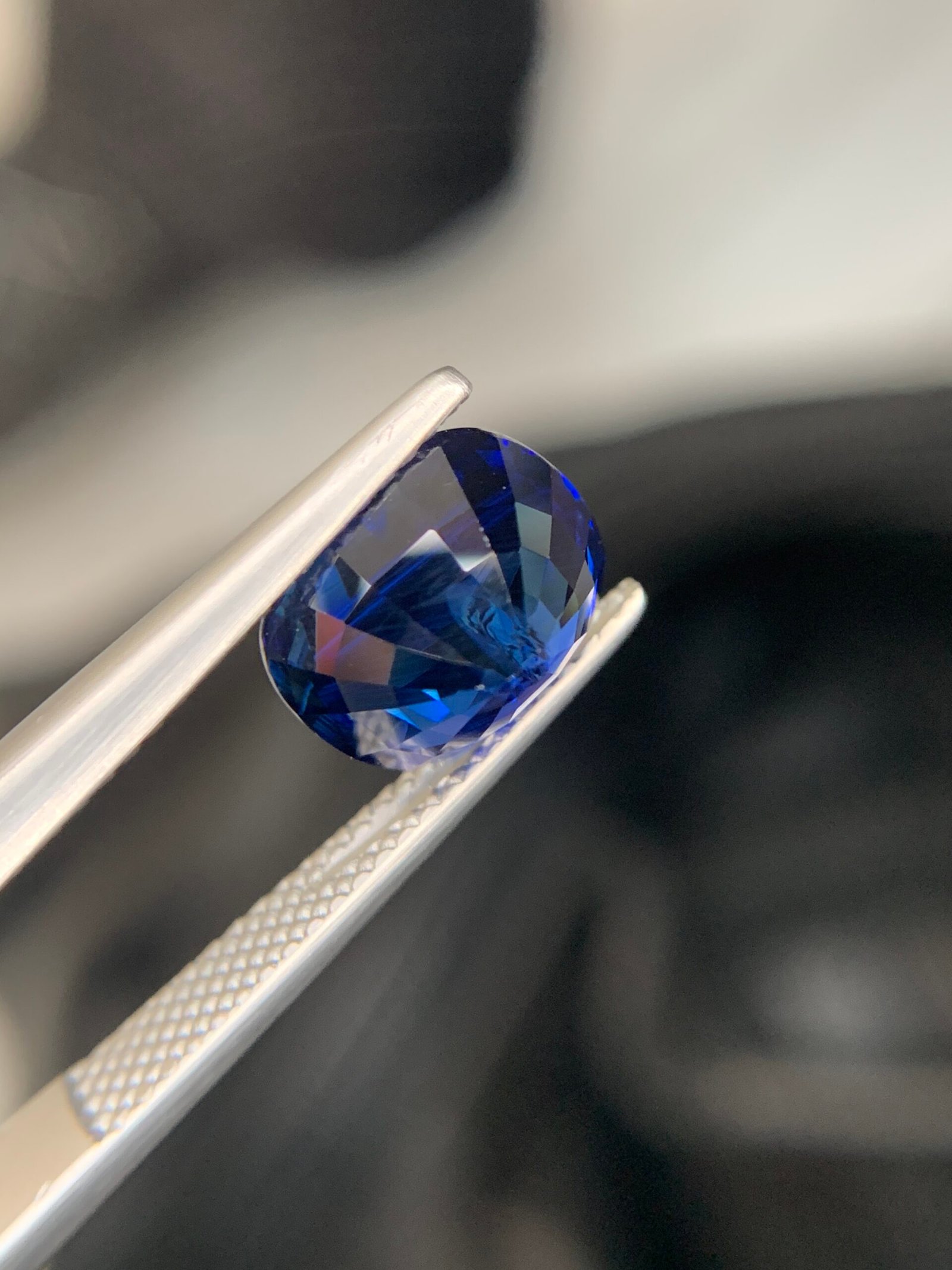 Naturla blue sapphire – 4.340 ct - Gulgemstone