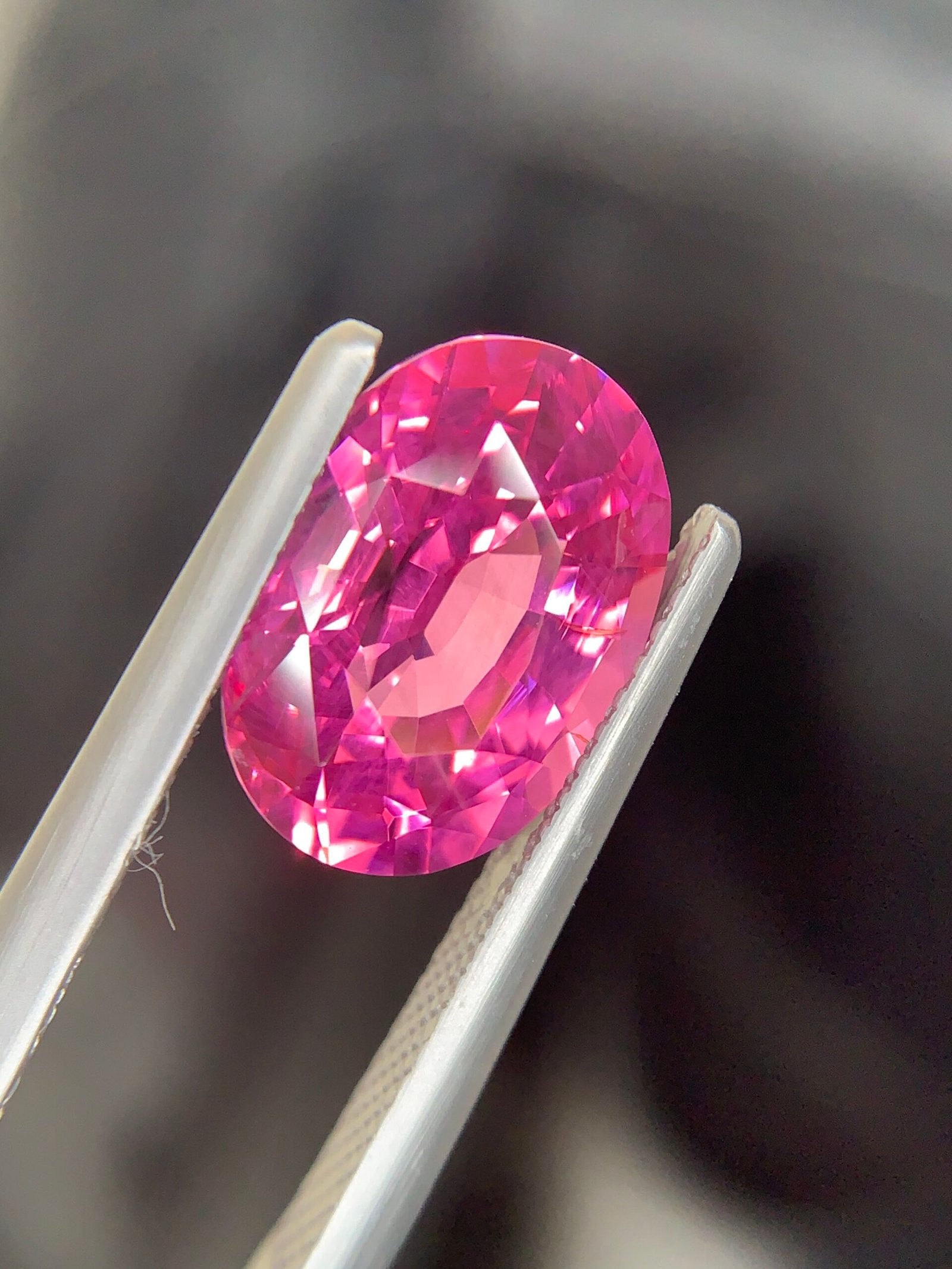 Vivid Pink Spinel – 5.30 ct - Image 4
