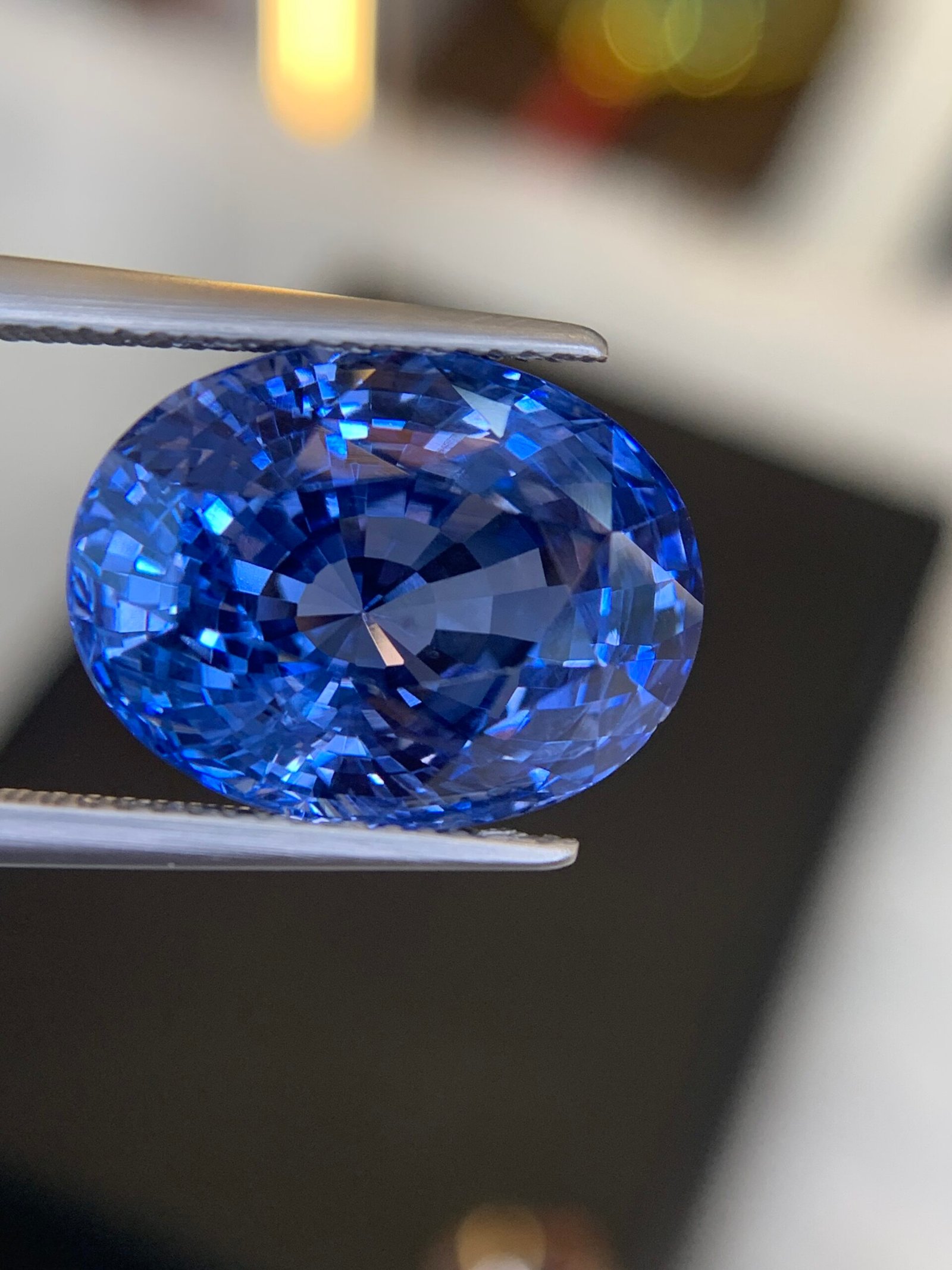 Blue sapphire – 17.92 ct | Gulgemstone