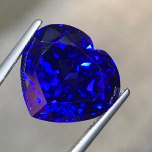 Exceptional Heart-Shaped Tanzanite — 26.49 Carats - Gulgemstone
