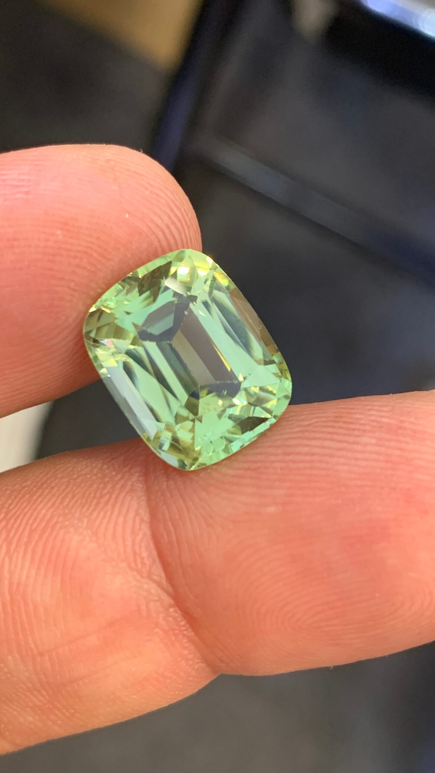 Mint green tourmaline – 10.5 ct | Gulgemstone