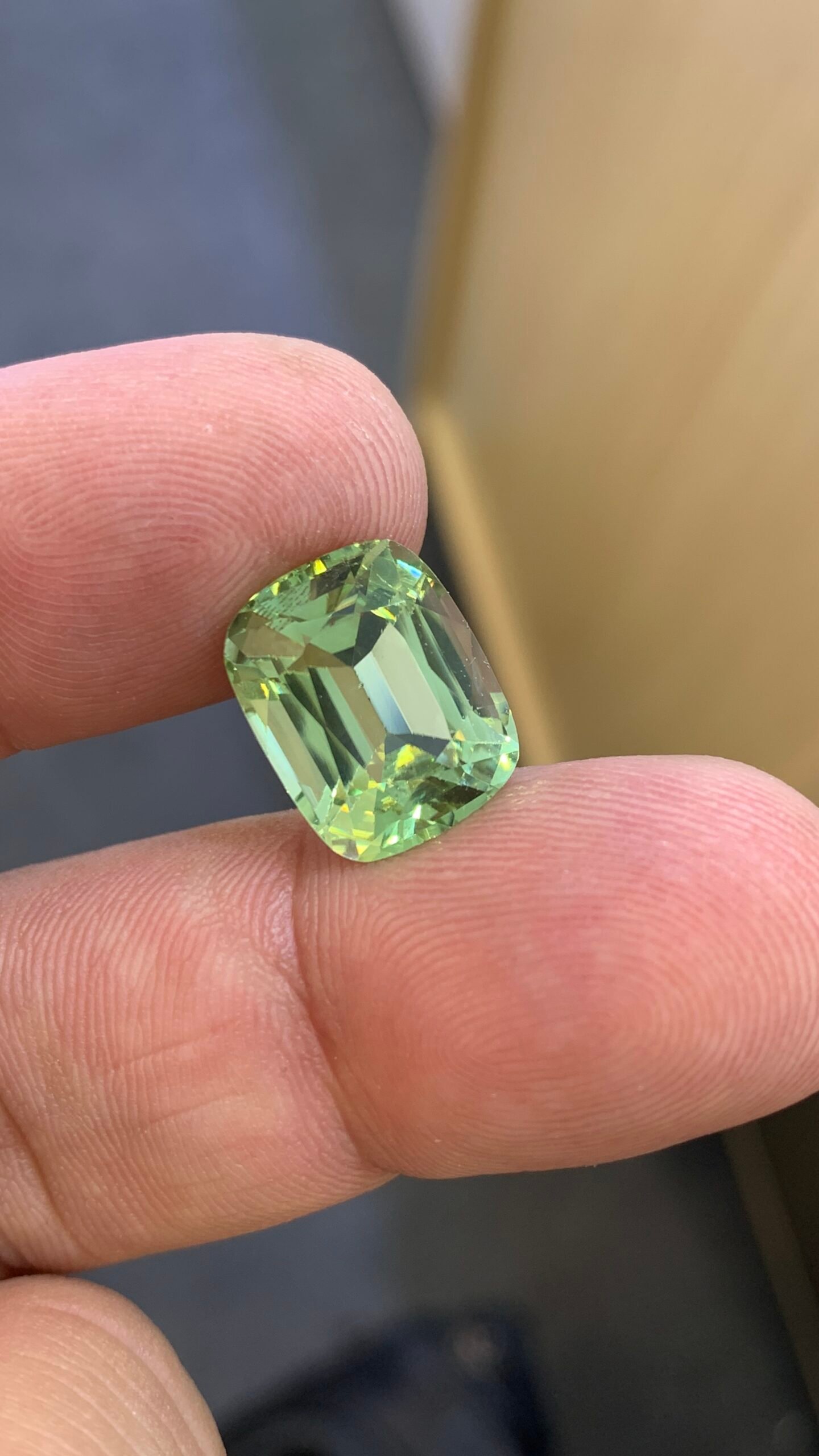 Mint green tourmaline – 10.5 ct | Gulgemstone